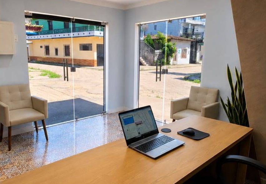 Sala de espera da Bacha Advocacia